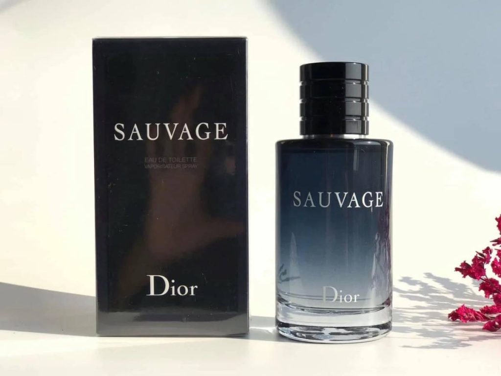 Thiết kế sang trọng và tinh tế của chai nước hoa Dior Sauvage